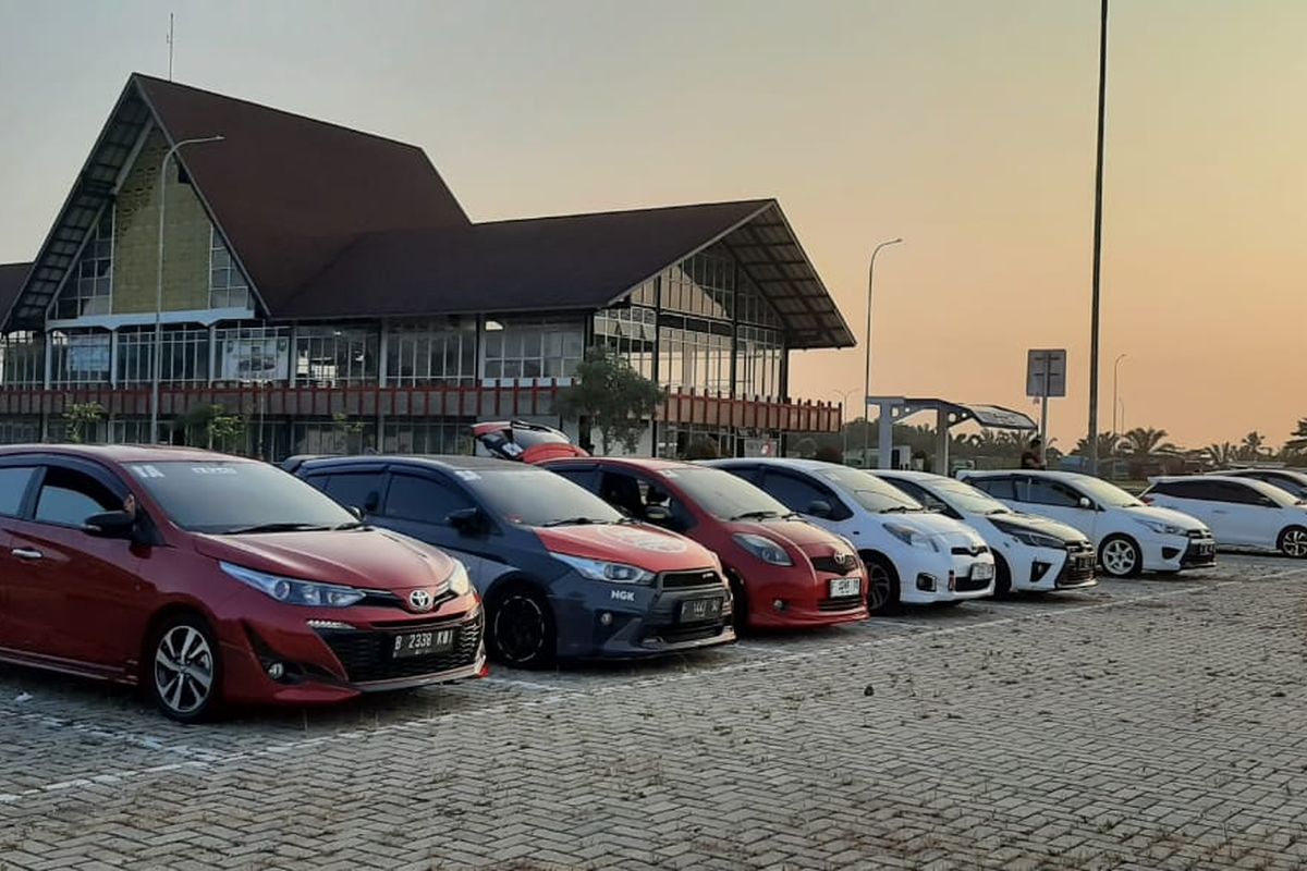 Komunitas Toyota Yaris Club Indonesia