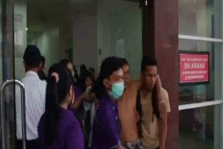 Suasana kepanikan pasien RS Mamuju saat diguncang gempa, Rabu (7/11/2018)