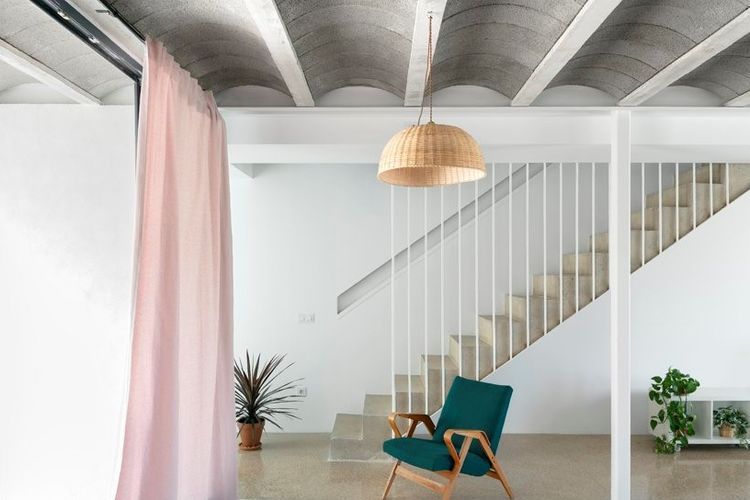 CRUX Arsitek desain REI House di Spanyol 