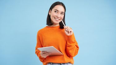 Mengapa Orang Cerdas Sering Sulit Mengambil Keputusan?