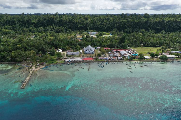 Pasar Bosnik di Biak Numfor, Papua.