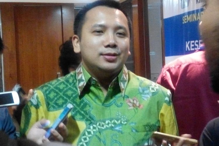 Gubernur Lampung M Ridho Ficardo pada konferensi pers Seminar Nasional Ikatan Sarjana Ekonomi Indonesia (ISEI) di Jakarta, Senin (9/10/2017).