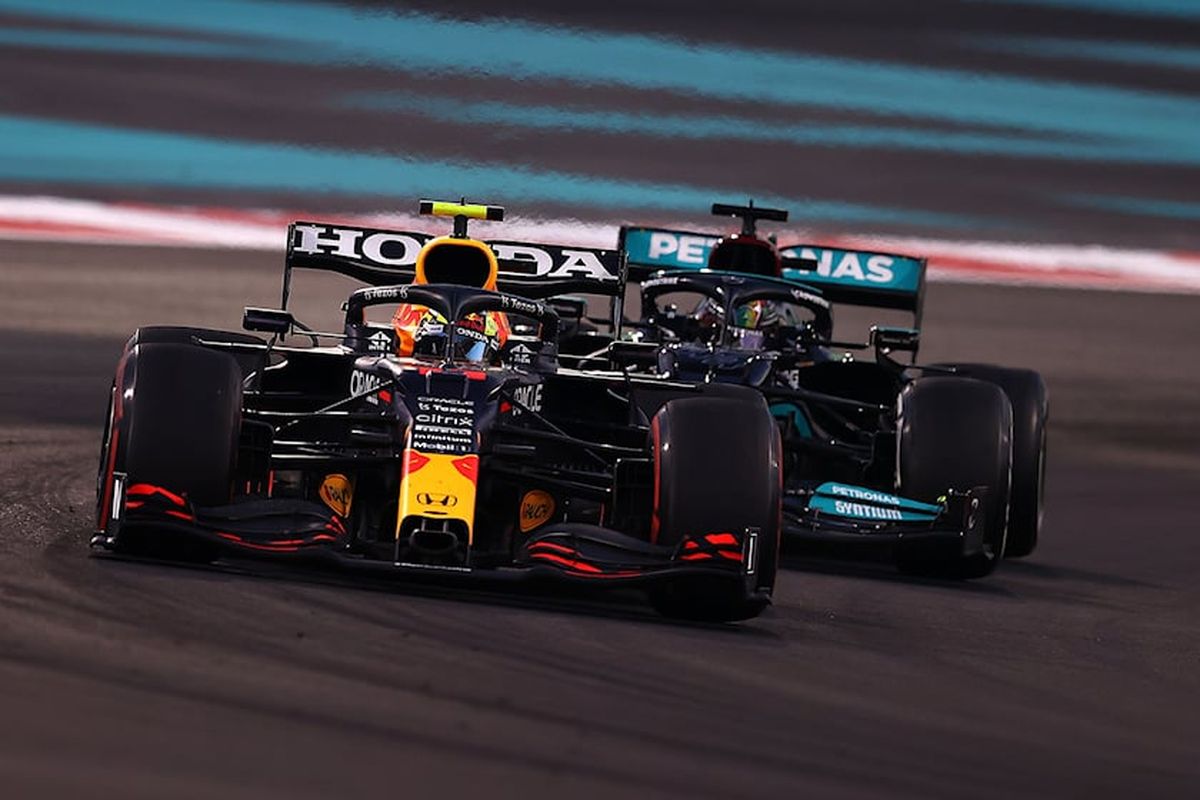 Mobil balap Formula 1 tim Red Bull Racing