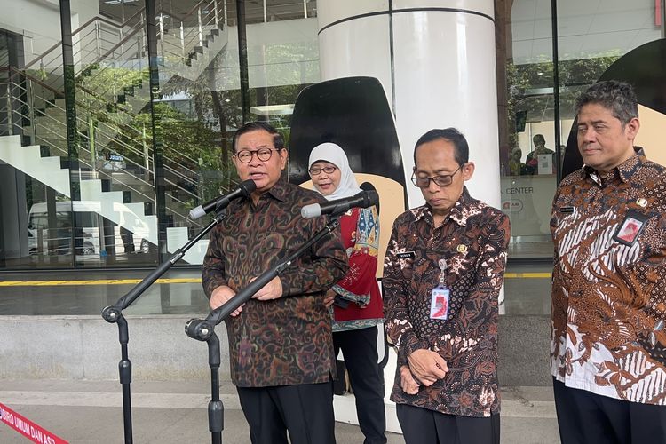 Pramono Ingin SIM, STNK, hingga Paspor Bisa Dicetak di Mal Pelayanan Publik Jakarta