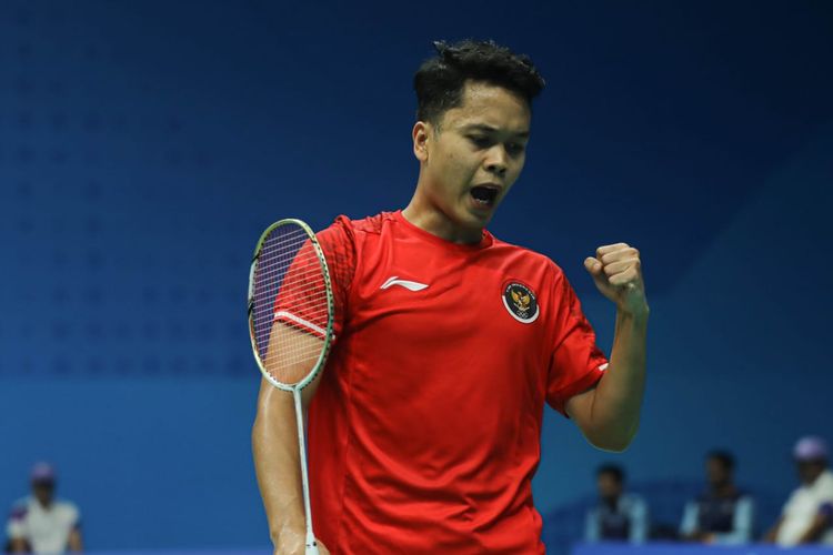 Anthony Sinisuka Ginting saat bertanding pada laga Indonesia vs Korea Selatan pada perempat final Asian Games 2022 di Binjiang Gymnasium, Jumat (29/9/2023). Selanjutnya, Ginting akan tampil di sektor perorangan.