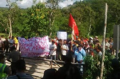 Tuntut Cabut Izin Tambang, Warga Kembali Blokade Lokasi Tambang Mangan