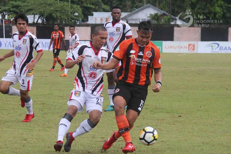 Perseru Serui menjamu Mitra Kukar dalam lanjutan Liga 1 di Stadion Marora, 4 November 2018. 