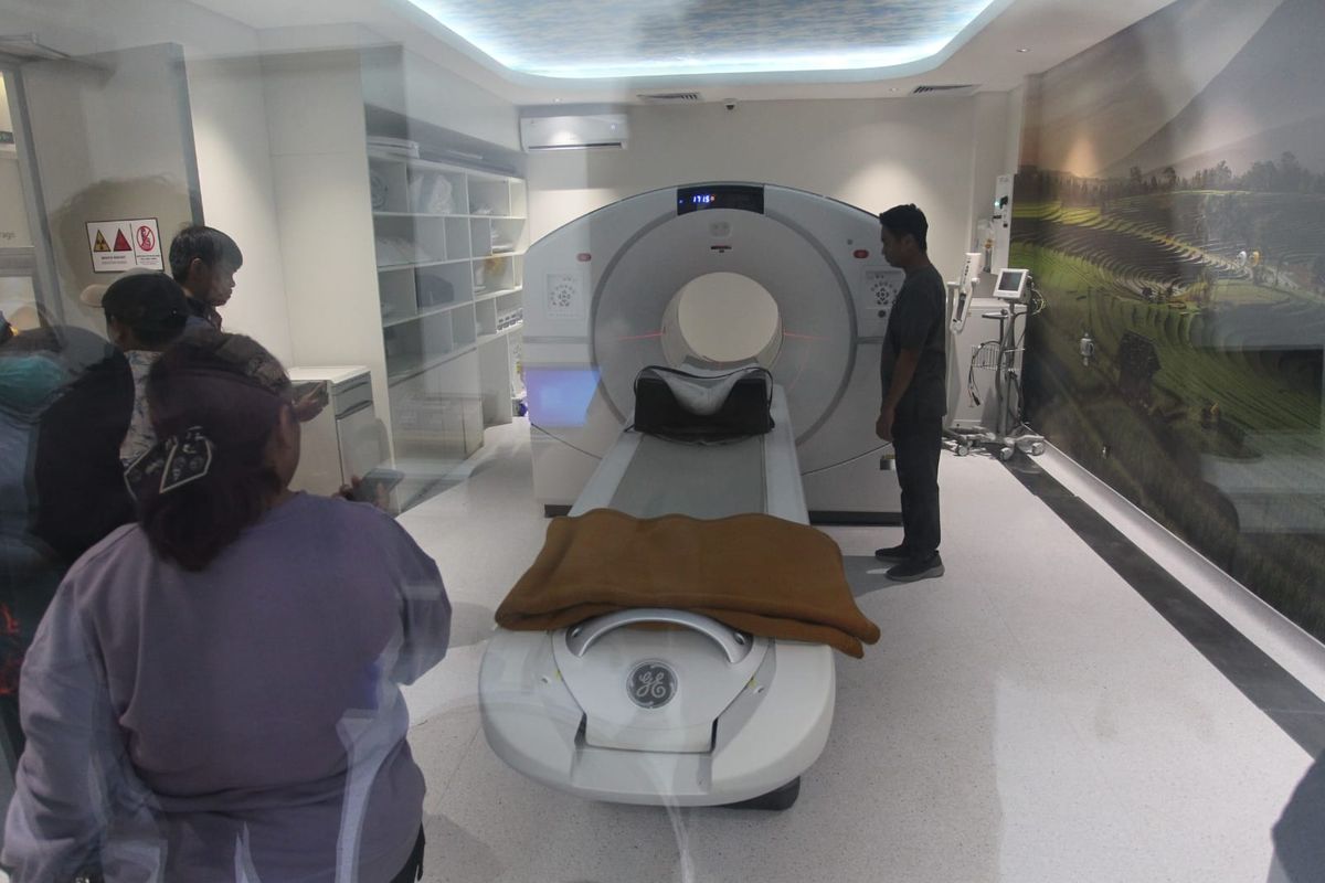 Pemeriksaan Kanker Lebih Akurat dengan Alat PET-CT