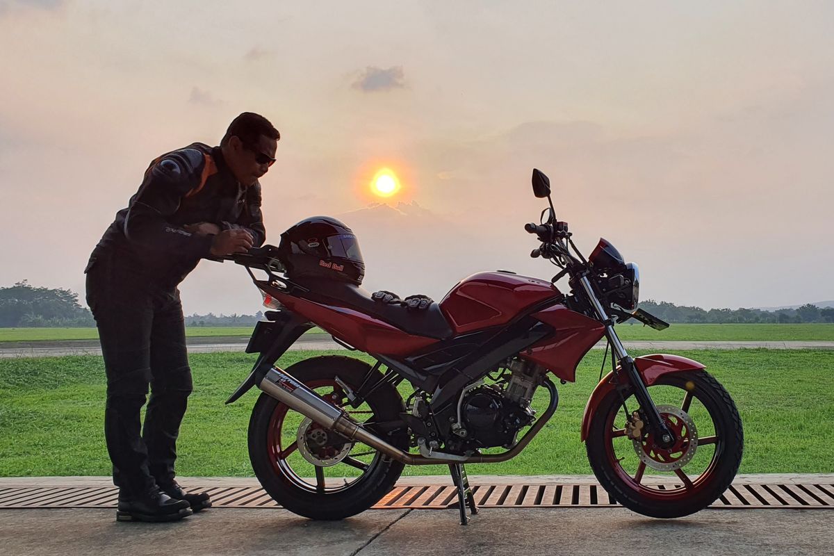 Yamaha Vixion generasi pertama tunggangan Letkol Pnb Akhmad Mauludin Mulyono.