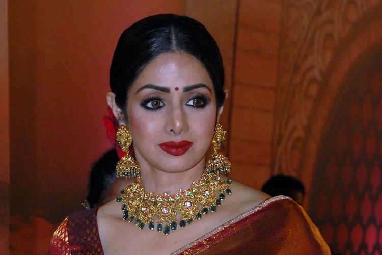 Legenda Bollywood Sridevi menghadiri perhelatan Zee Cine Awards 2018 di Mumbai, India, pada 19 Desember 2017.