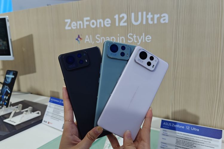 Asus Zenfone 12 Ultra yang dipajang di booth Asus dalam pameran Computex 2025