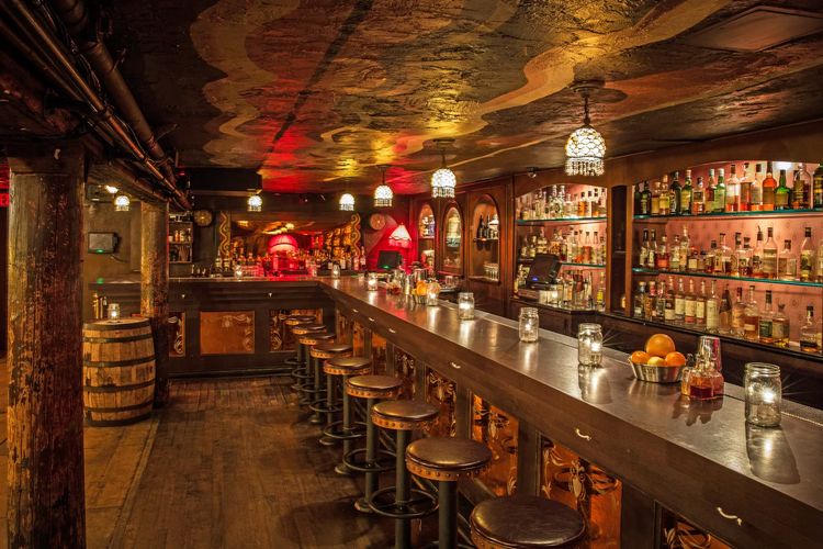 Next Door Lounge, salah satu bar speakeasy di Amerika Serikat.