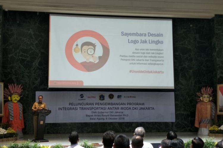 Gubernur DKI Jakarta Anies Baswedan mengumumkan sayembara desain logo Jak Lingko di Balai Kota DKI Jakarta, Jalan Medan Merdeka Selatan, Senin (8/10/2018).