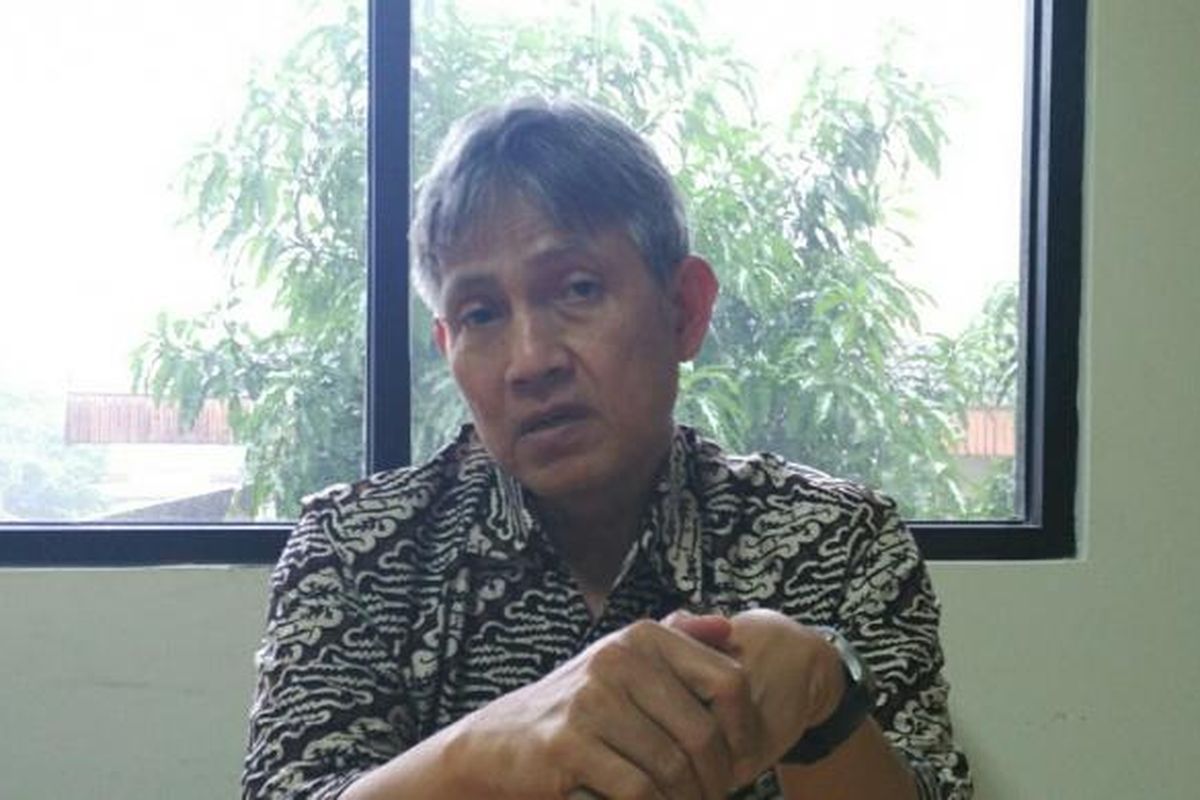 Komisioner KPU DKI Jakarta Bidang Pemutakhiran Data Pemilih, Moch Sidik, di Kantor KPU DKI, Jalan Salemba Raya, Jakarta Pusat, Selasa (1/11/2016). 