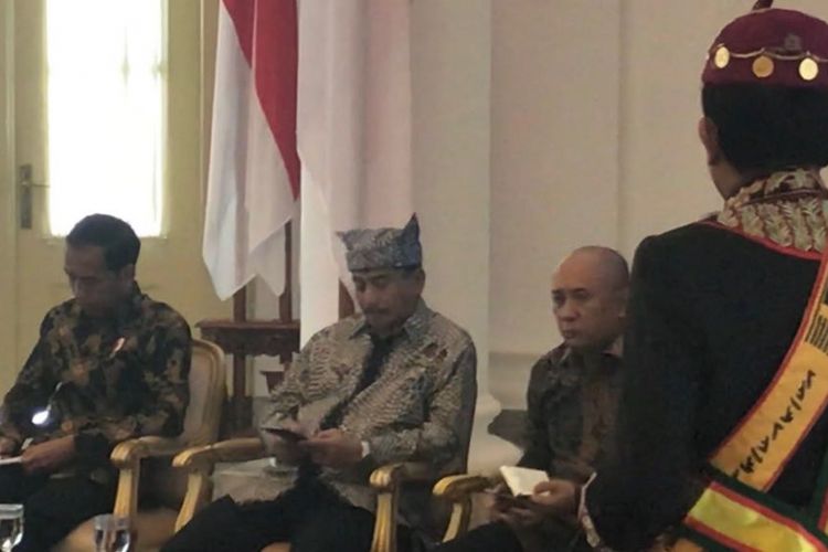 Presiden Joko Widodo saat bertemu dengan raja dan sultan se-Indonesia di Istana Kepresidenan Bogor, Kamis (4/1/2018).