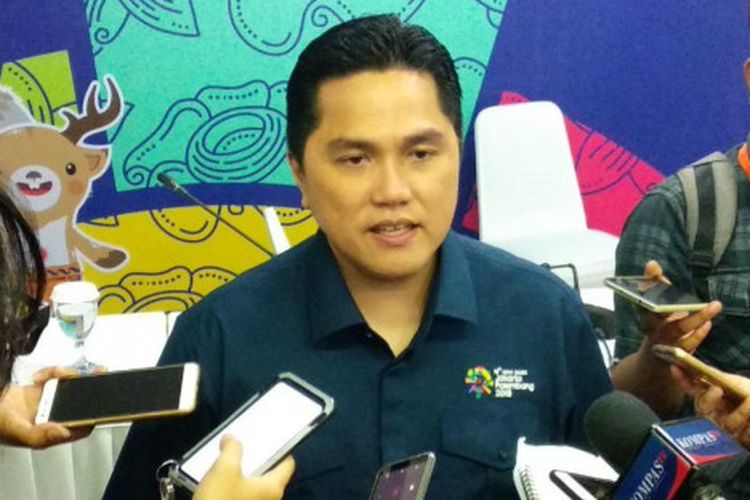 Ketua Inasgoc Erick Thohir memberikan pemaparan soal Asian Games 2018 kepada para awak media di Wisma Serbaguna, Senayan, Jakarta, Senin (19/2/2018).
