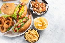 4 Bahaya Makan Fast Food Terlalu Sering Menurut Ahli Gizi