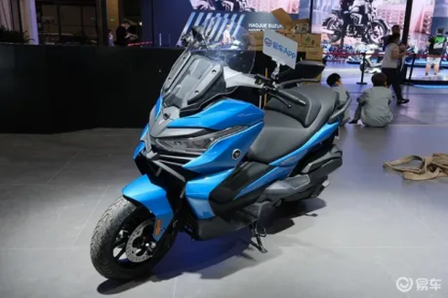 Voge LX350T-5, Skutik Bongsor China Pakai Jeroan BMW