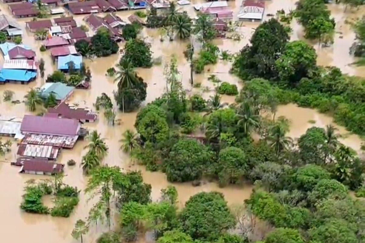 Banjir yang merendam 4 Kecamatan di Kabupaten Berau saat ini belum surut. Rabu (7/5/2025)