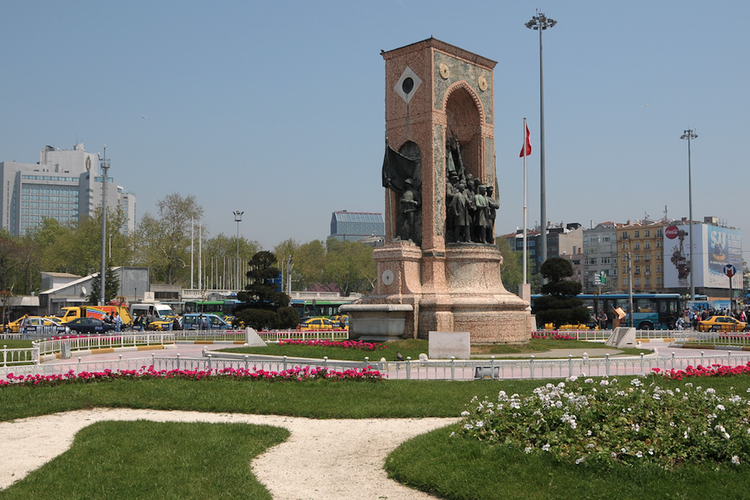Taskim Square 