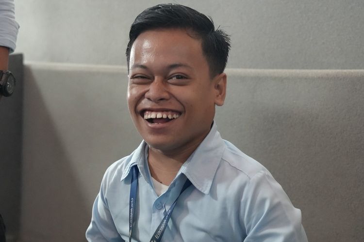 Kisah Zidan, Pemuda Disabilitas asal Depok yang Kini Jadi Desainer Grafis Transjakarta