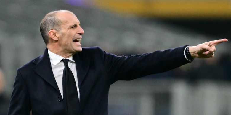 Pelatih AC Milan asal Italia, Massimiliano Allegri, bereaksi selama pertandingan sepak bola Serie A Italia antara AC Milan dan Lecce di stadion San Siro di Milan, Italia utara, pada 18 Januari 2026.