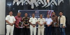 Walkot Makassar Terima Tanda Kehormatan Karya Bakti Putera Indonesia 