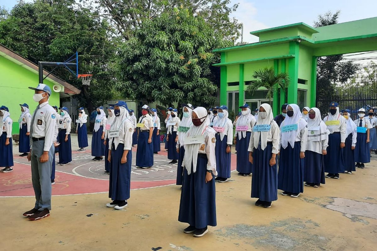 Pembukaan Masa Pengenalan Lingkungan Sekolah (MPLS) di Kota Bekasi, Senin (13/7/2020).