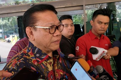 Agung Laksono Sebut Wiranto Jalani Terapi Hilangkan Syok