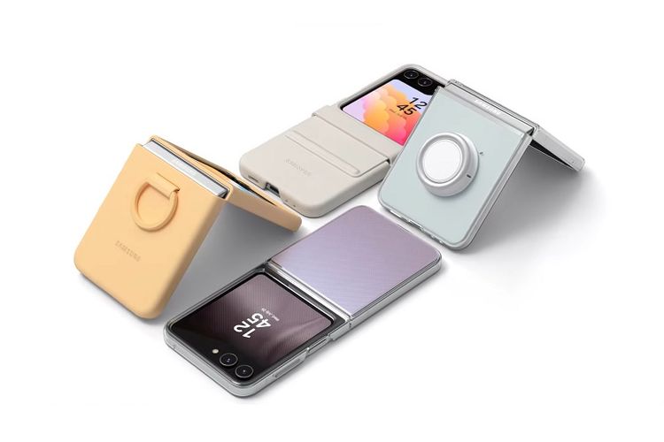 Samsung Galaxy Z Flip 5 dengan casing silikon dan ring