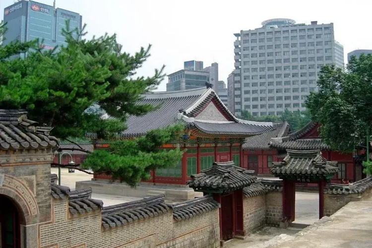 Istana Deoksugung, Seoul sering dijadikan lokasi berbagai drama Korea populer