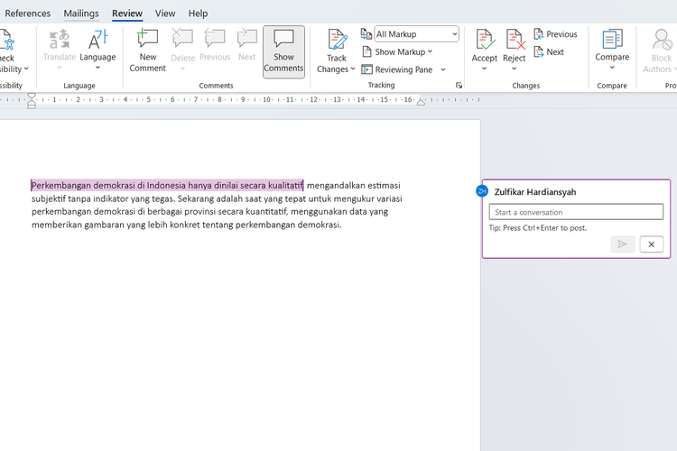 Ilustrasi cara membuat comment di Word.