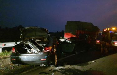Mobil Toyota Camry yang ditumpangi pebulu tangkis tunggal putra Indonesia, Syabda Perkasa Belawa mengalami kecelakaan di Tol Pemalang-Batang pada Senin (20/3/2023) dini hari. Syabda meninggal dunia dalam kejadian ini.