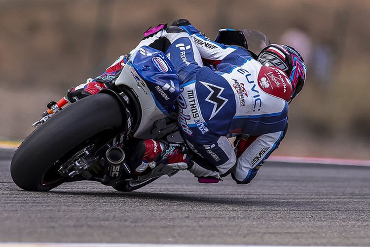 Pebalap Pertamina Mandalika SAG Team, Piotr Biesiekirsky, saat berlaga pada Moto2 Aragon 2021