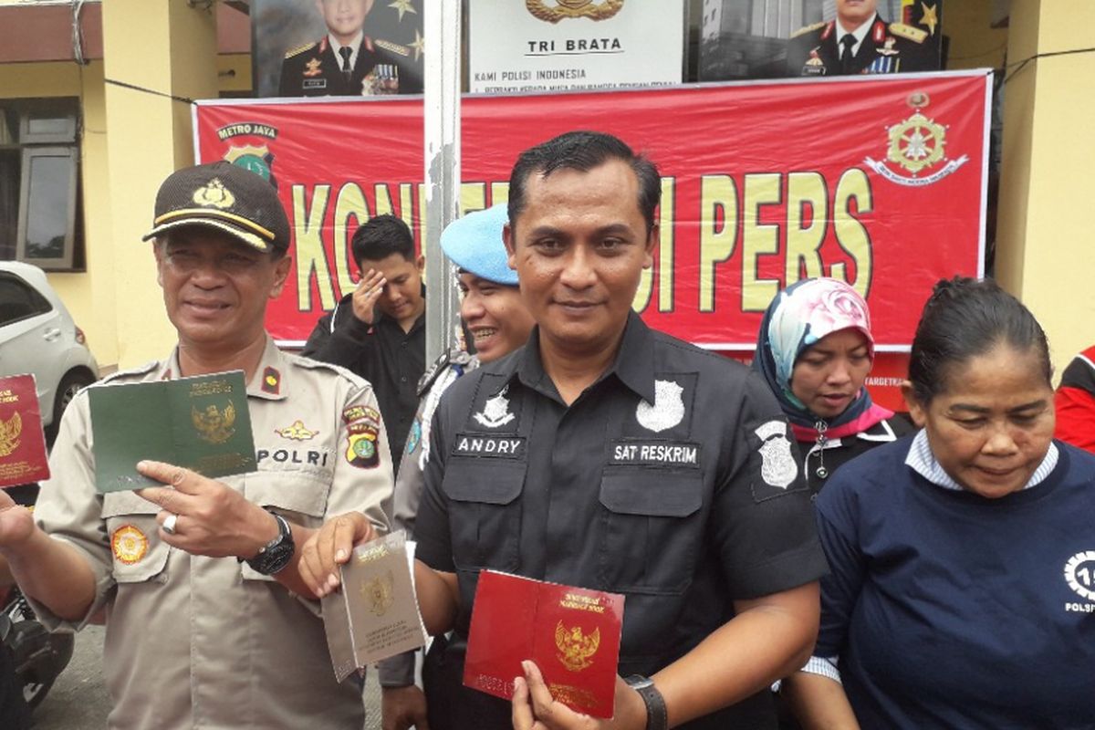 Kanit Reskrim Polsek Koja AKP Andry Suharto dalam konferensi pers di Mapolsek Koja, Rabu (14/11/2018).