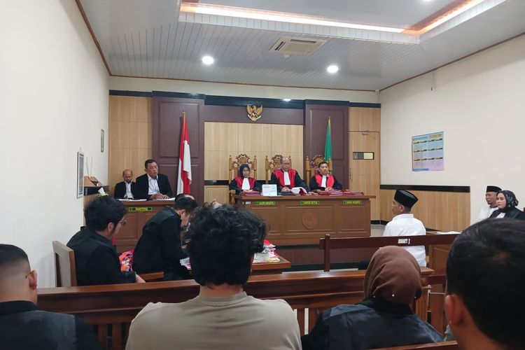 Sidang SK Palsu ASN di Gresik, Saksi Sebut Antoni Tawarkan Jalur Khusus Rp 350 Juta