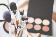 6 Rekomendasi Makeup Brush Lokal yang Bagus, Cocok buat Pemula 