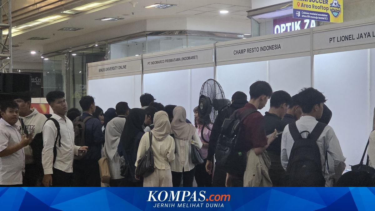 Ketatnya Persaingan Kerja, Orangtua Ikut Antre di Job Fair Tangerang demi Kuatkan Mental Anak