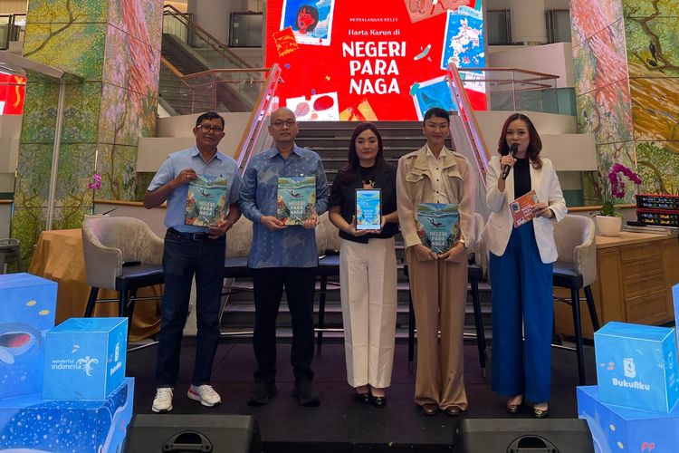 Peluncuran buku anak berjudul Petualangan Kelly: Harta Karun di Negeri Para Naga (20/7/2025) yang bertujuan memperkenalkan literasi lingkungan kepada generasi muda sekaligus merayakan kekayaan alam bawah laut Indonesia.

