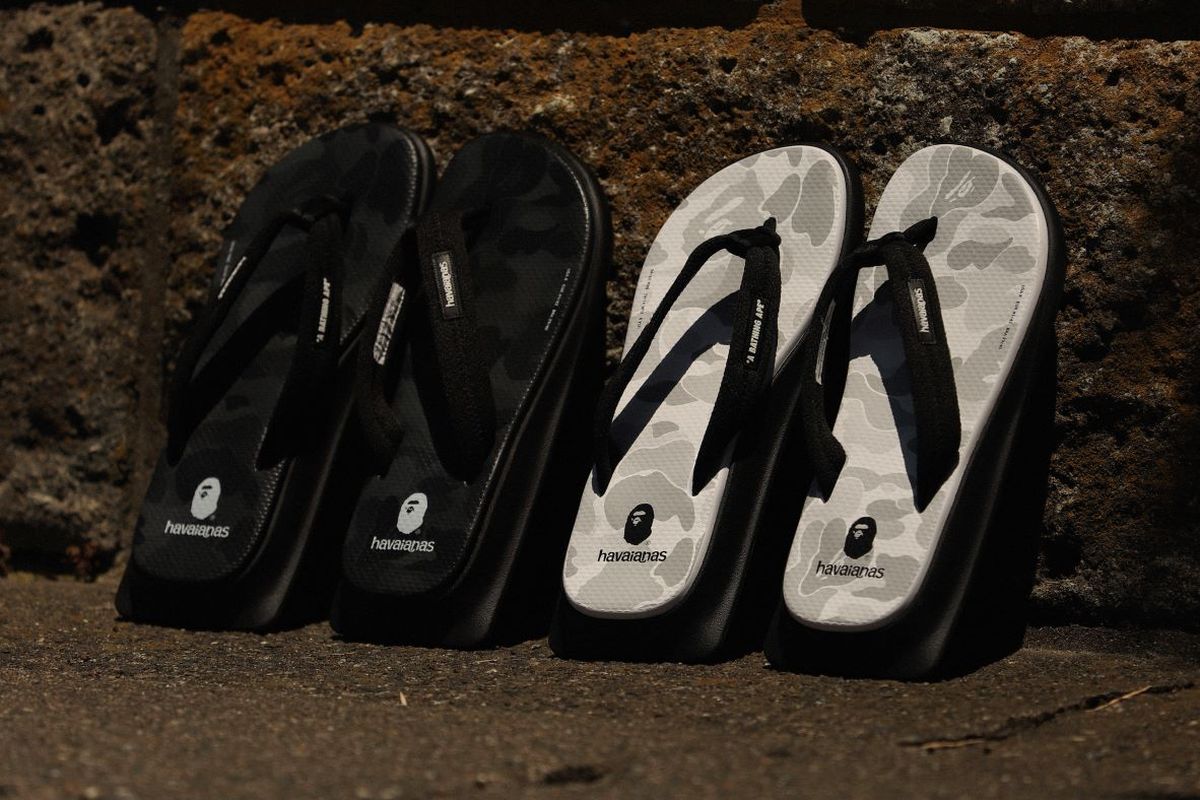 Varian warna Havaianas x A Bathing Ape (Havaianas)