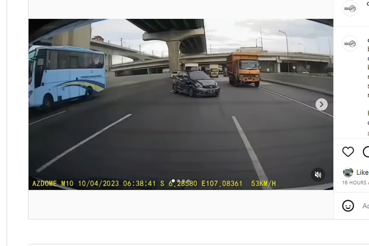 Video Brio ditabrak bus di jalan tol