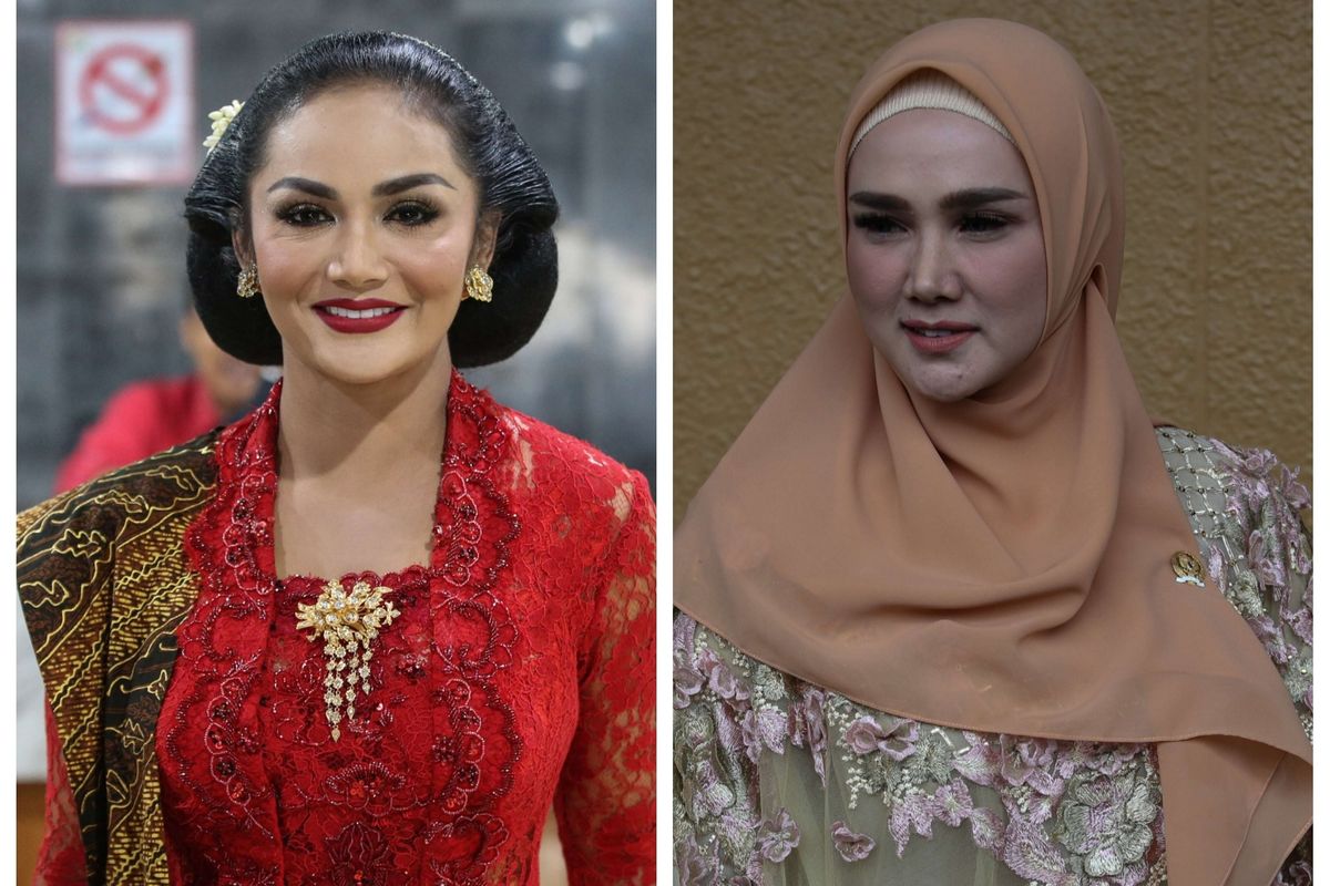 Penyanyi Krisdayanti (kiri) dan Mulan Jameela (kanan) usai dilantik menjadi anggota DPR RI di Kompleks Parlemen, Senayan, Selasa (1/10/2019).