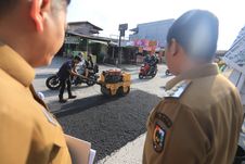 Pemkot Pekanbaru Dibantu Pemprov Riau Perbaiki Jalan Rusak 