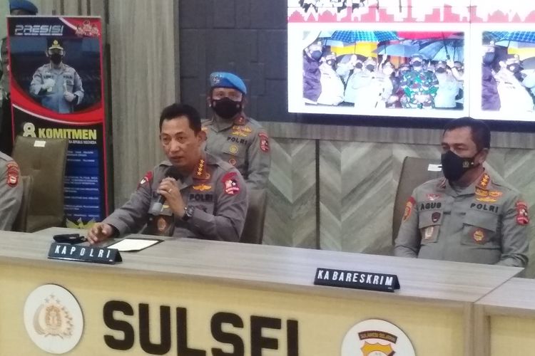 Indonesian National Police chief General Listyo Sigit Prabowo at a press conference in the headquarters of the South Sulawesi Regional Police on Monday (29/3/2021)