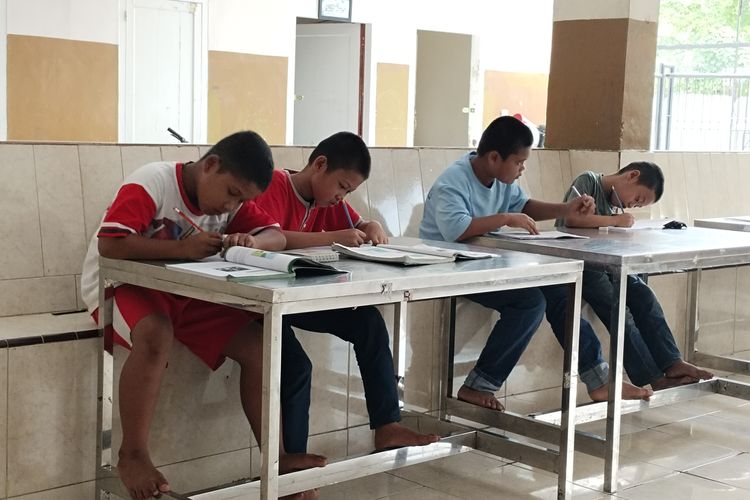 Perjuangan Panti Asuhan Ade Suryani Medan, Rumah Kasih bagi Anak-anak yang Ditinggalkan Sejak 1958