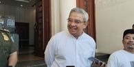 Larang Tukang Cuanki Berjualan di Depan Pusdai Bandung, Farhan: Tak Boleh Ada Lagi