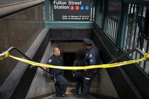 Polisi New York Tangkap Gelandangan yang Gegerkan Stasiun Kereta Bawah Tanah Pakai Rice Cooker