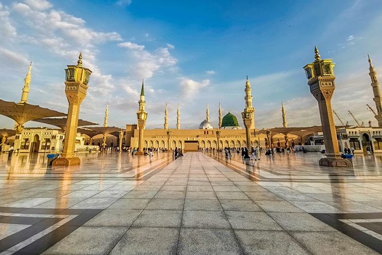 Masjid Nabawi di Kota Madinah.