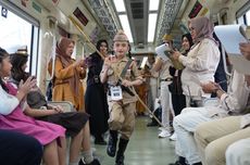 Rayakan Hari Pahlawan, KAI Ajak Anak-anak "Fashion Show" di LRT Jabodebek