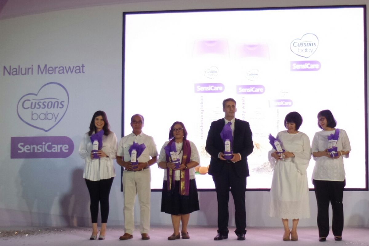 Peluncuran produk perawatan kulit bayi sensitif, Cussons Baby SensiCare di JW Mariott Hotel, Kuningan, Jakarta, Senin (5/11/2018).